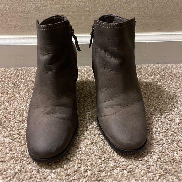 Cole Haan leather grand os womens ankle booties size 6B - Picture 3 of 8